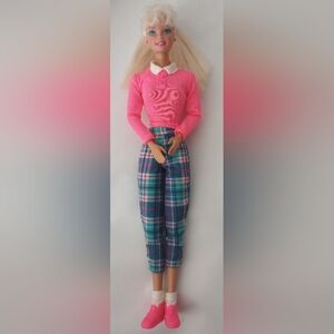 1997 Ginger Barbie with original clothing and earrings